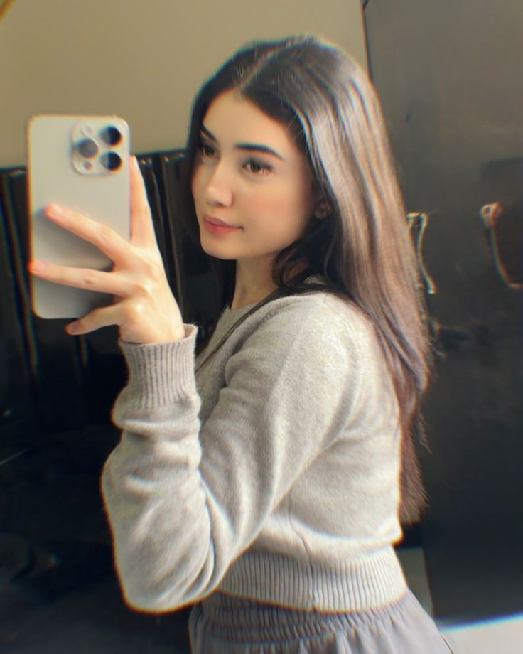 files/hidden-face-dpz-for-girlz-instagram_1.jpg